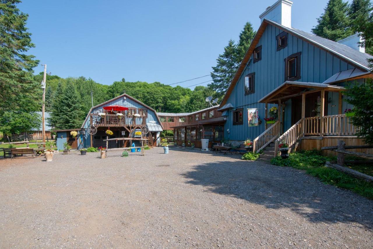 Auberge Le Cheval Bleu Saint-Alphonse-Rodriguez المظهر الخارجي الصورة